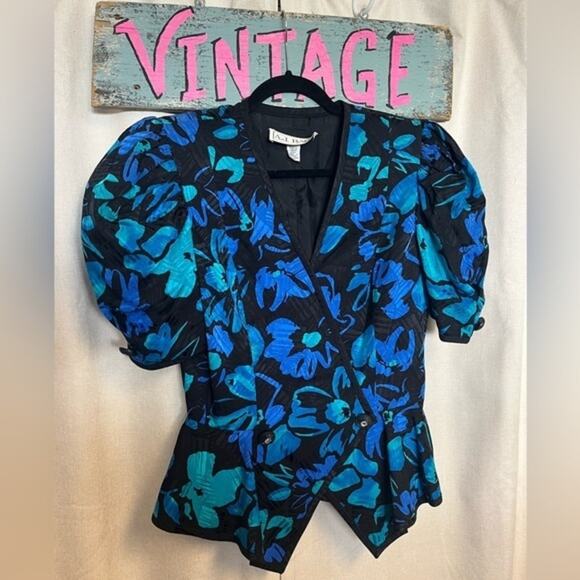 Vintage 80s Silk Floral Blue and Black Blazer with Rhinestone Button and Bow 1 - Picture 1 of 15